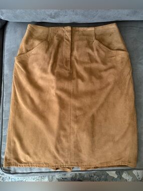 Vintage NWT Vakko from Pepi Sports Classic Tan Suede Pencil Skirt Size 8